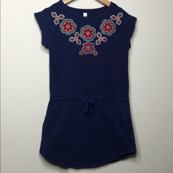 Girls Tea dress with side pockets. - Picture 1 of 6
